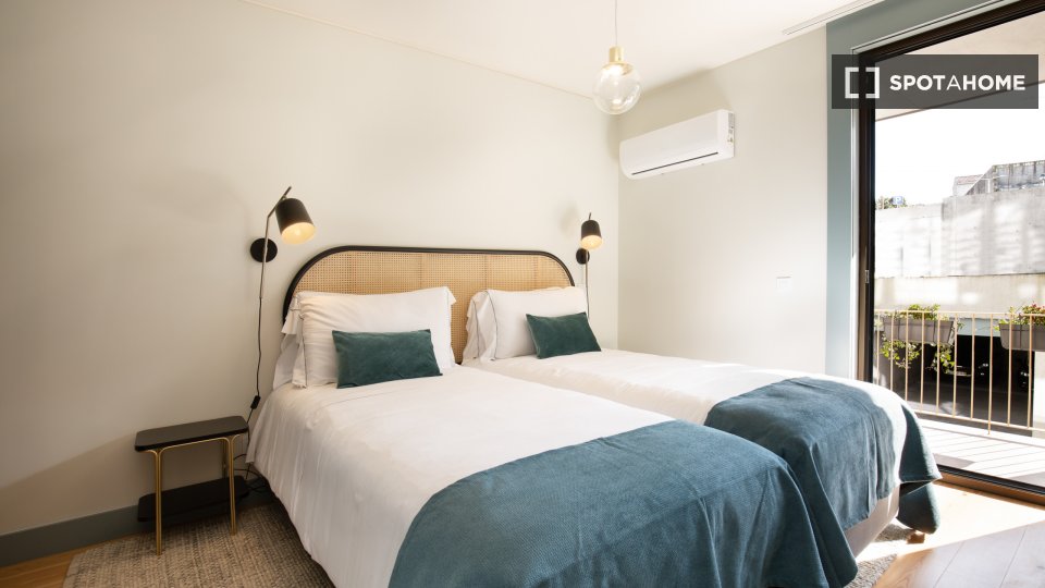 Apartment Porto, 2 beds, 85m² — photo 2