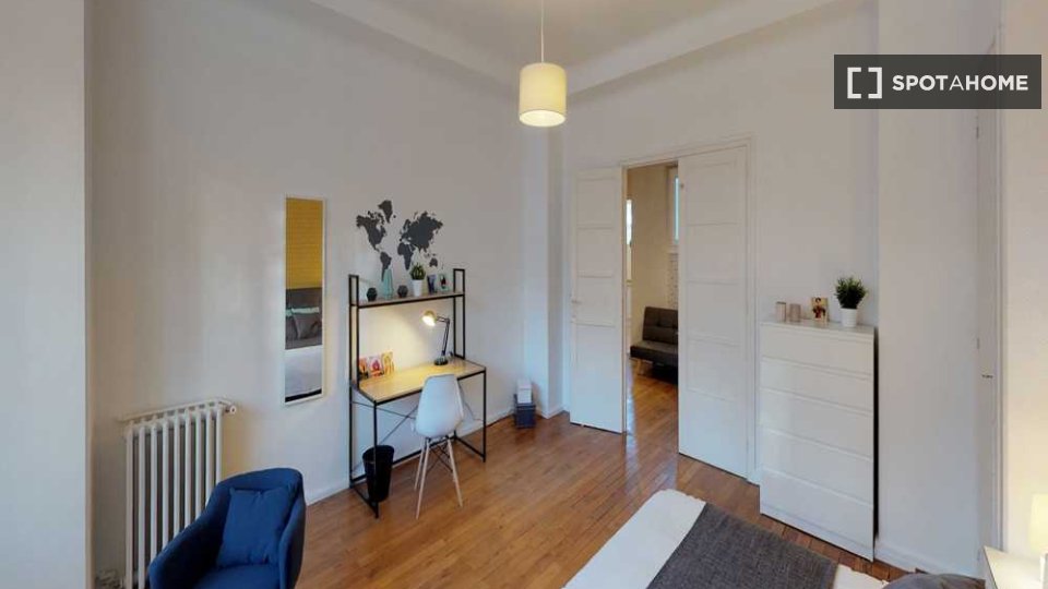 Double room Lyon, 5 beds, 110m² — photo 20