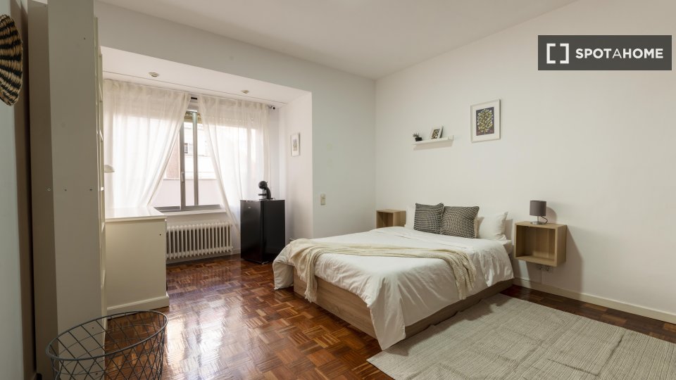 Double room Madrid, 5 beds — photo 62