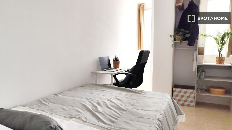 Double room Madrid, 5 beds — photo 5