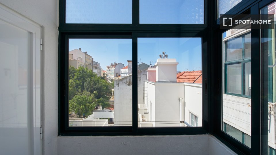 Double room Lisbon, 7 beds — photo 9