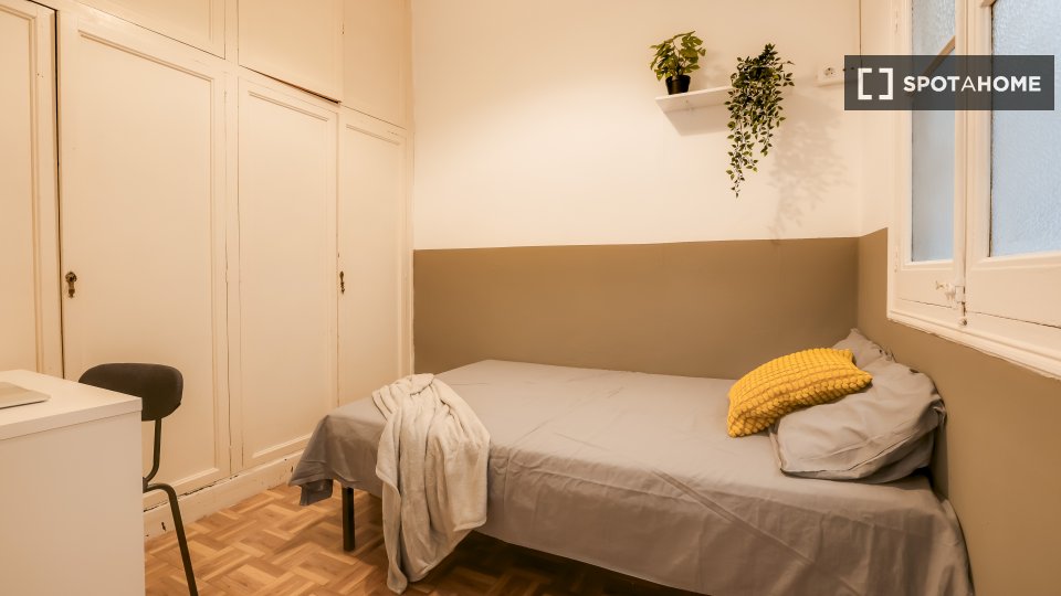 Double room Barcelona, 6 beds, 100m² — photo 18