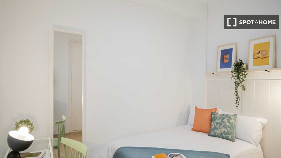 Double room Madrid, 25 beds — photo 22