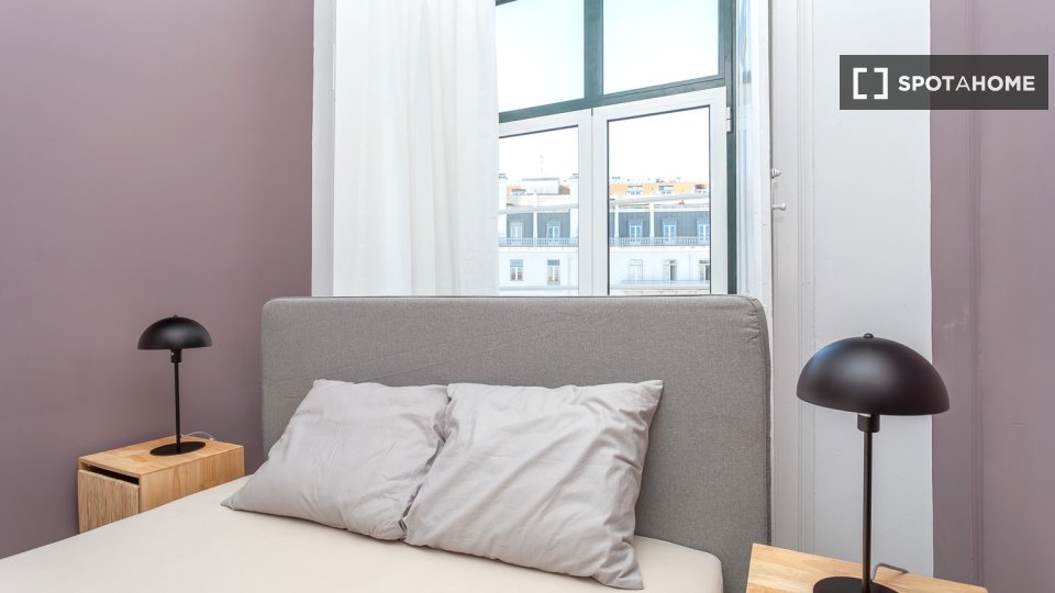 Double room Lisbon, 9 beds — photo 44
