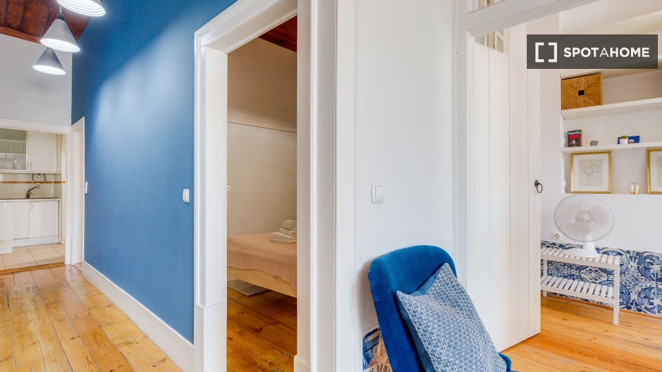 Apartment Lisbon, 2 beds — photo 34