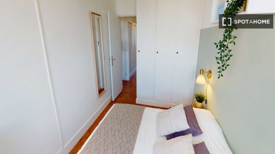 Double room Paris, 4 beds, 90m² — photo 2