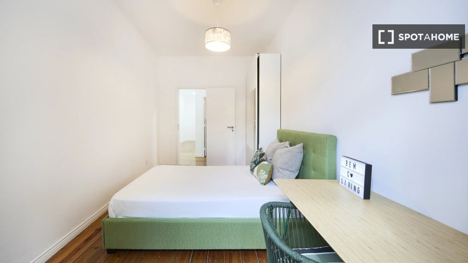 Double room Lisbon, 13 beds — photo 3