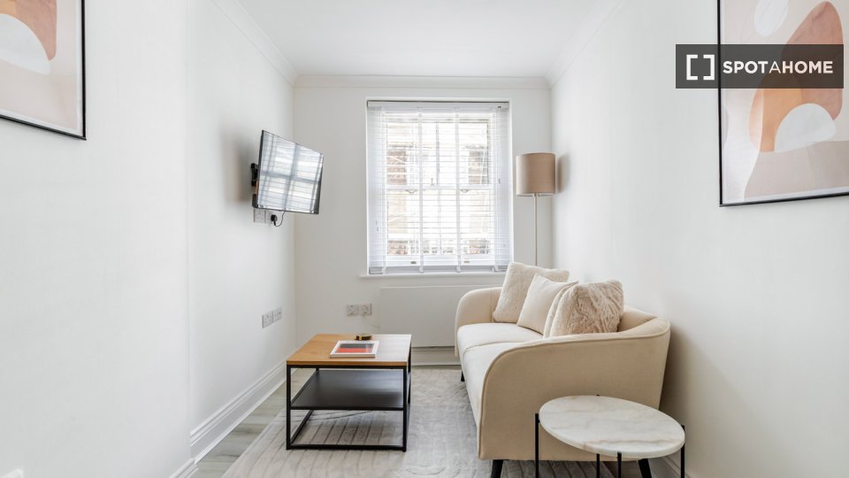 Apartment London, 1 bed — photo 1