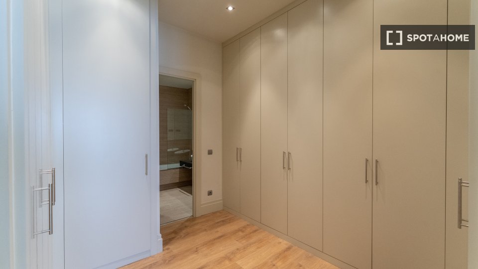 Double room Madrid, 6 beds — photo 13