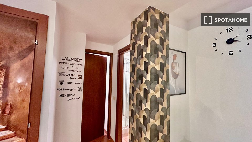 Apartment Rome, 1 bed — photo 2