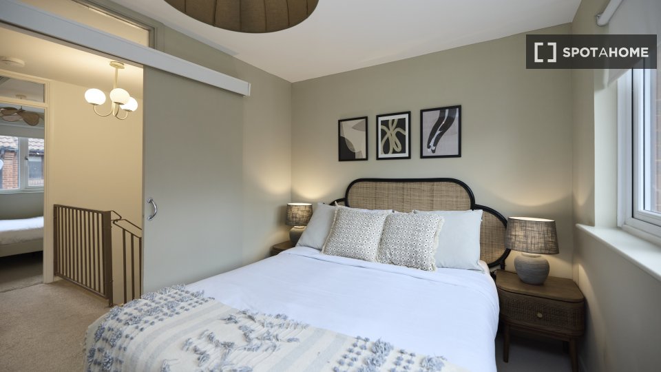 Apartment London, 2 beds, 58m² — photo 9