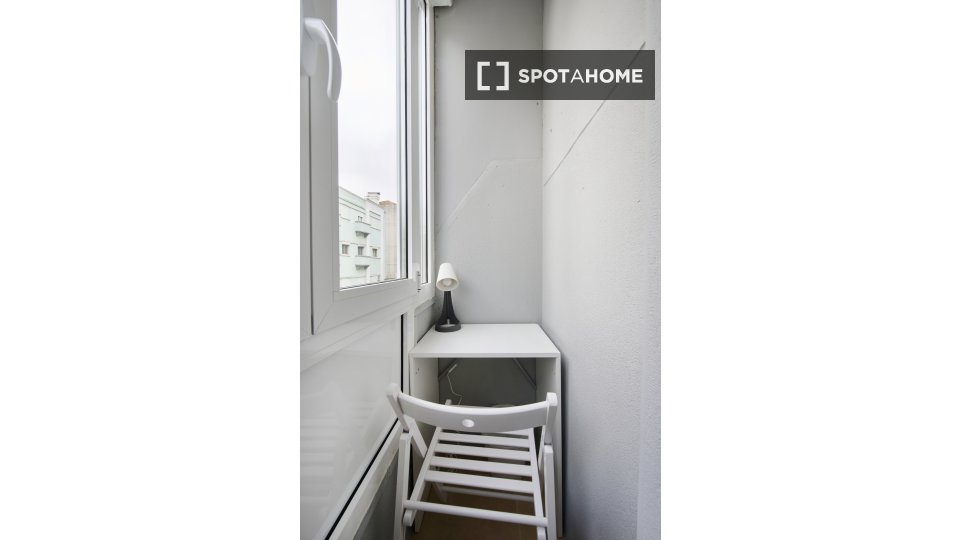Double room Lisbon, 6 beds — photo 18