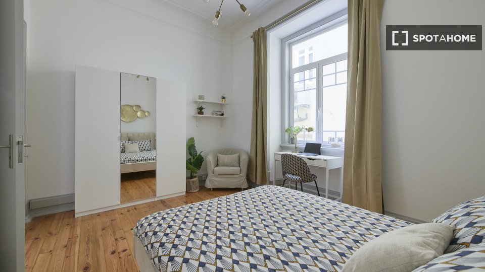 Double room Lisbon, 10 beds — photo 16