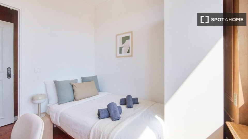 Double room Lisbon, 10 beds — photo 10