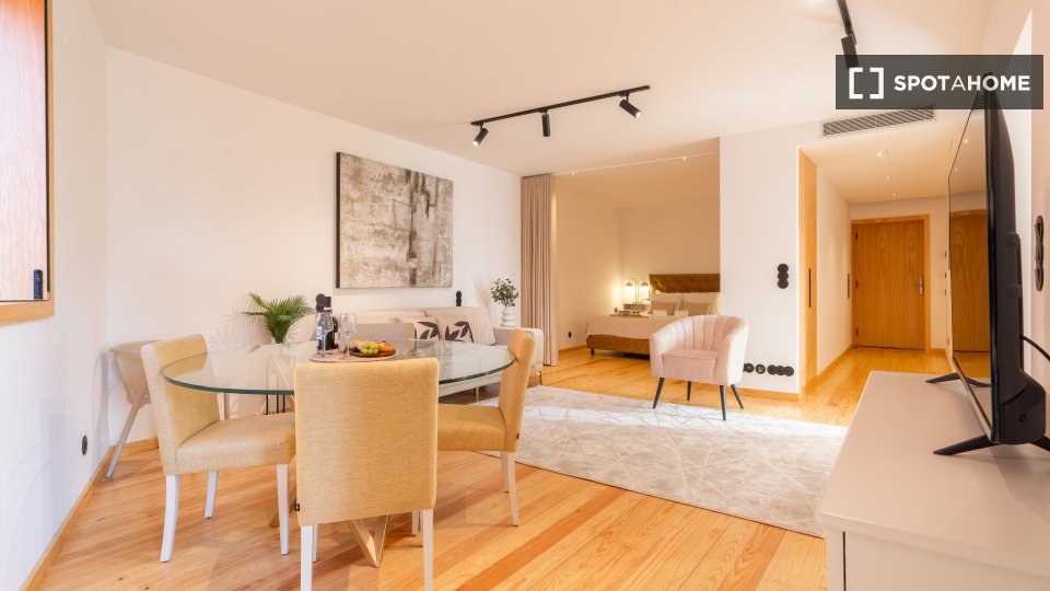 Apartment mono Porto, 40m² — photo 1
