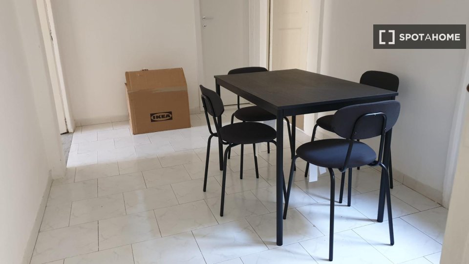 Double room Naples, 3 beds — photo 2