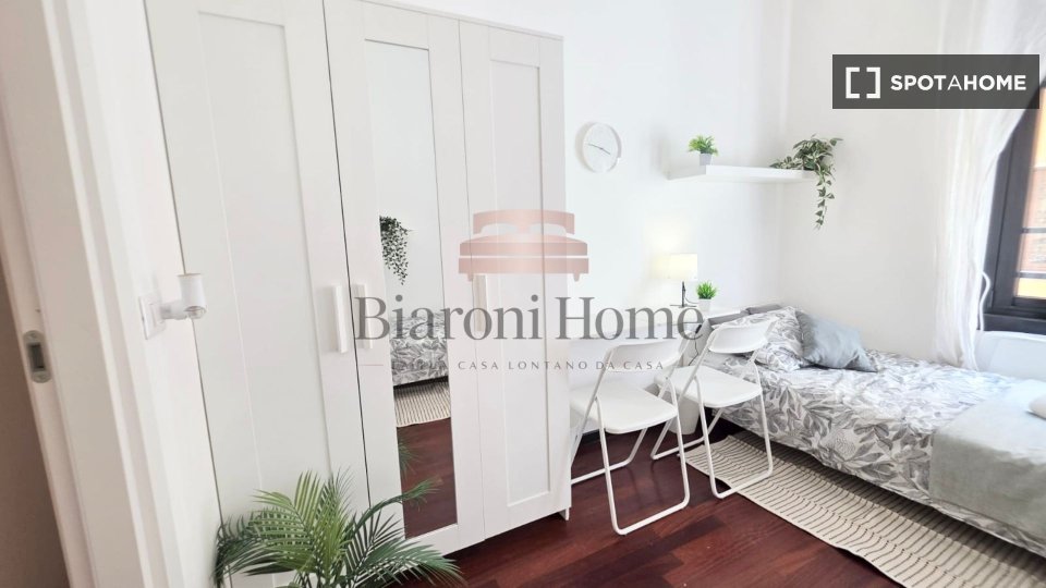 Double room Milan, 4 beds, 100m² — photo 3