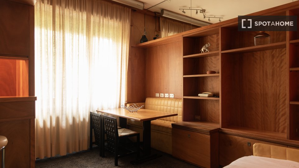 Apartment mono Milan — photo 1