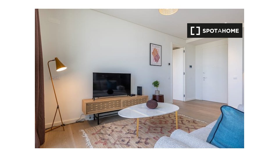 Apartment Lisbon, 1 bed — photo 8