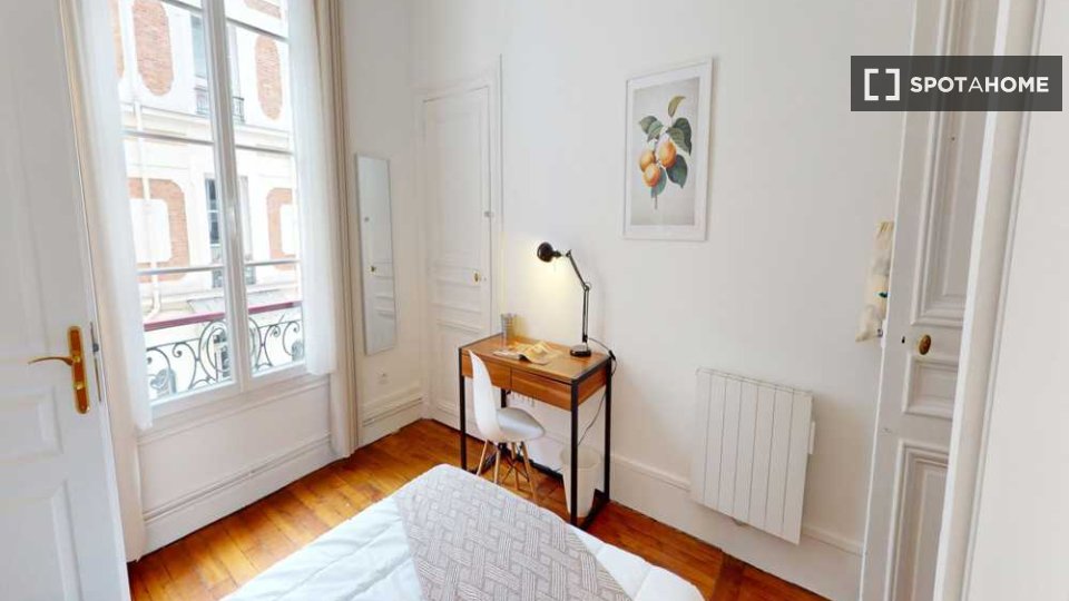 Double room Paris, 5 beds, 120m² — photo 14