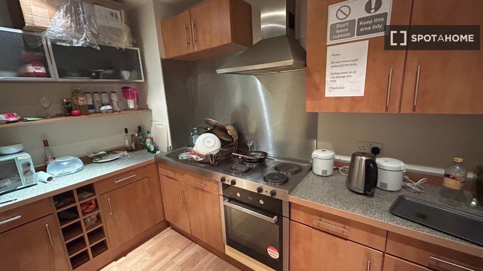 Double room London, 4 beds — photo 11