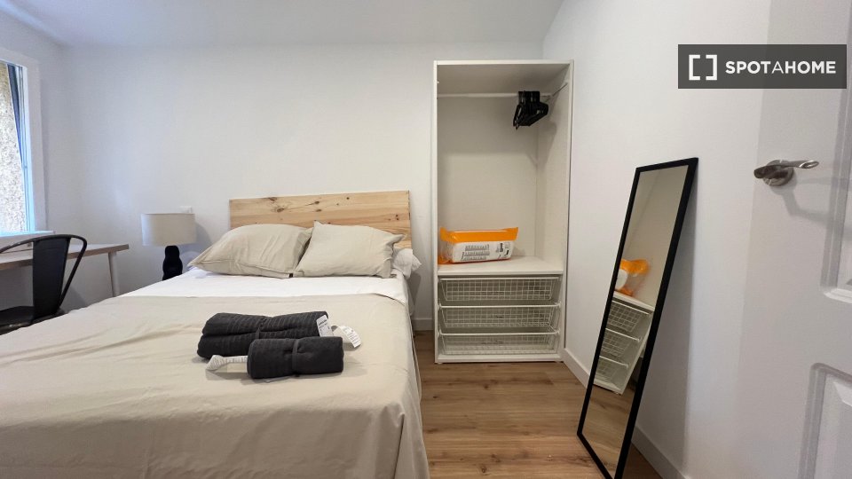 Double room Madrid, 8 beds — photo 11