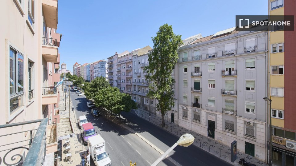 Double room Lisbon, 6 beds — photo 15