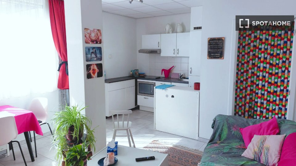 Apartment Brussels, 1 bed, 65m² — photo 22