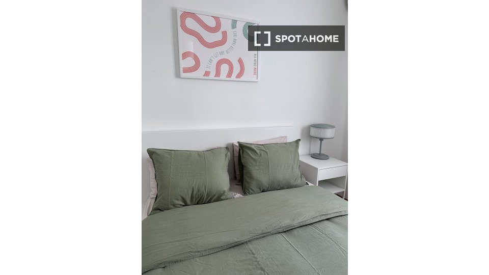 Double room Madrid, 5 beds — photo 17