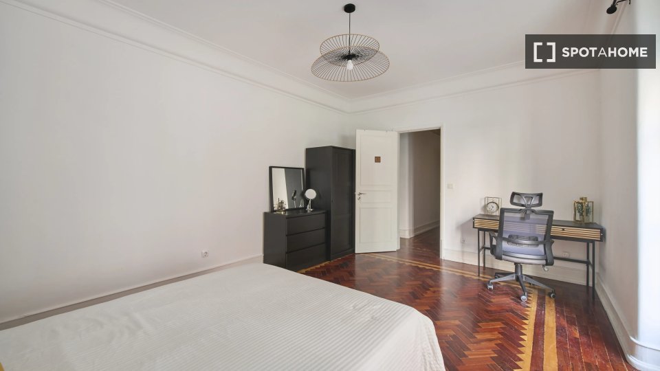 Double room Lisbon, 7 beds — photo 14