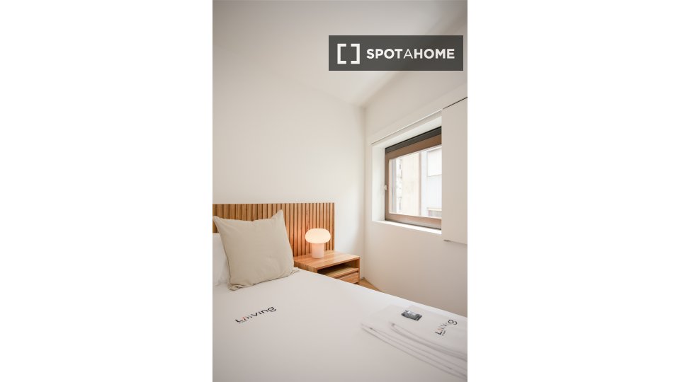 Apartment Porto, 1 bed, 60m² — photo 1