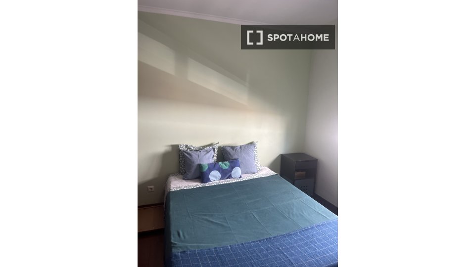 Double room Lisbon, 4 beds, 150m² — photo 13