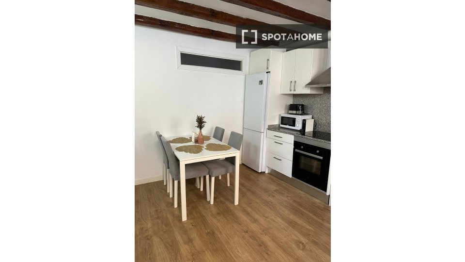 Apartment Barcelona, 1 bed, 35m² — photo 4
