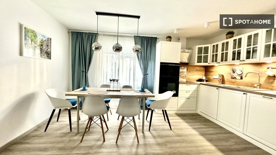 Double room Ljubljana, 3 beds, 90m² — photo 18