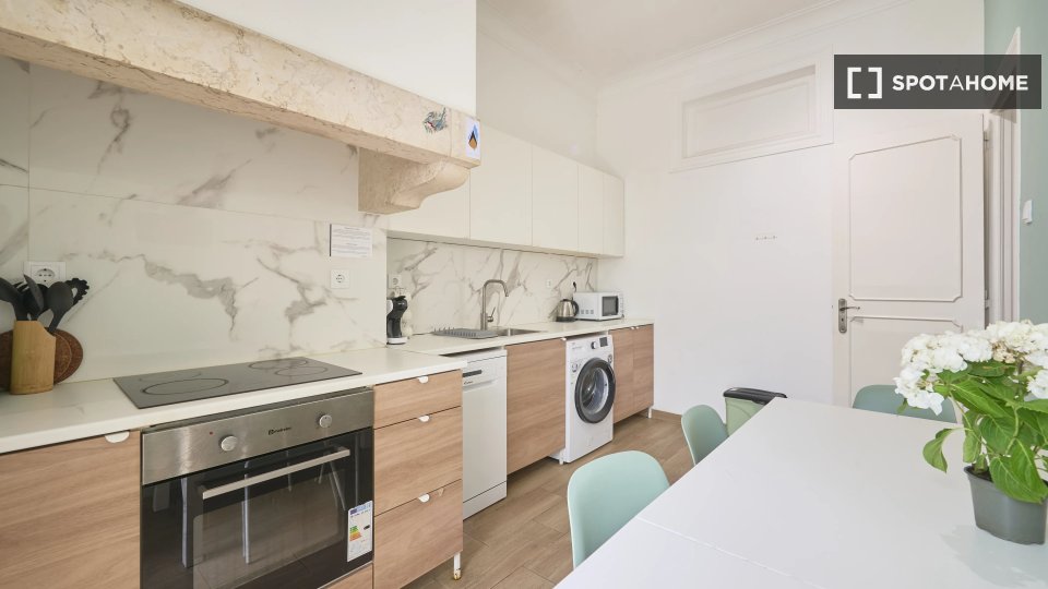 Double room Lisbon, 10 beds — photo 8