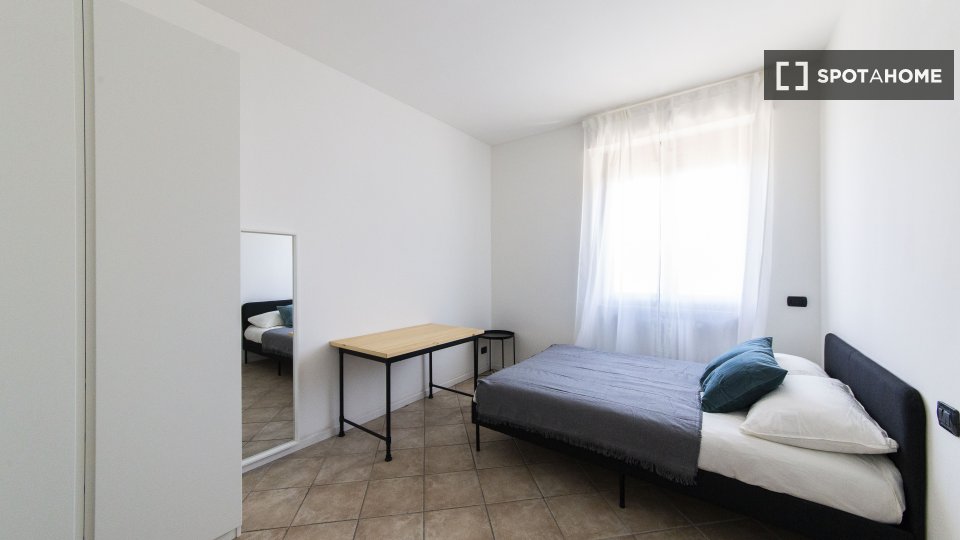 Double room Milan, 4 beds — photo 3