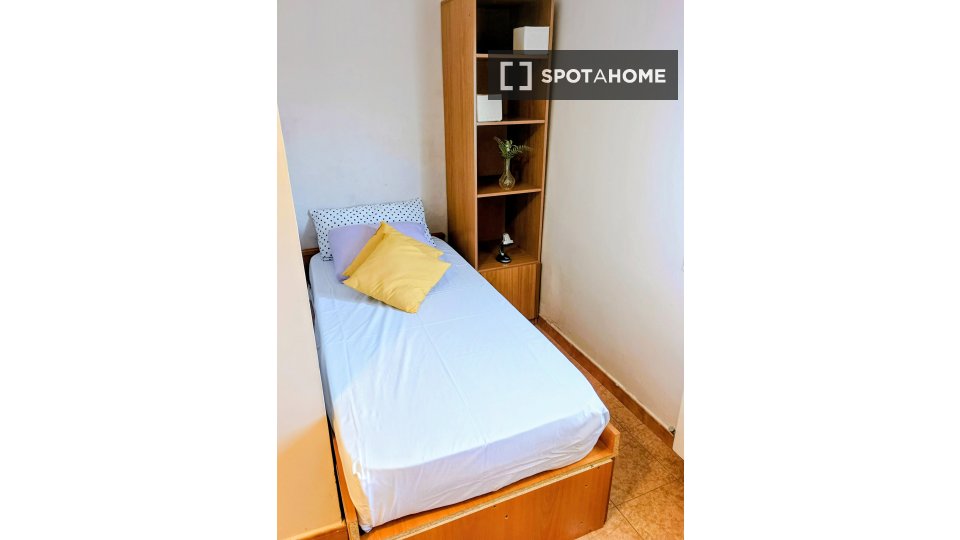 Habitación en piso compartido en sant cugat del vallès