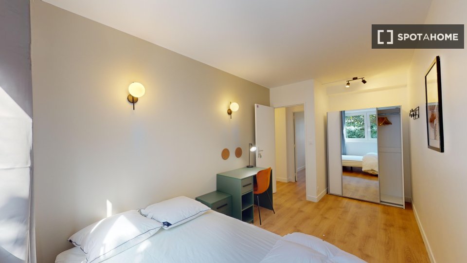 Double room Paris, 7 beds — photo 10