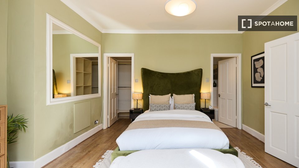 Apartment London, 1 bed, 70m² — photo 11