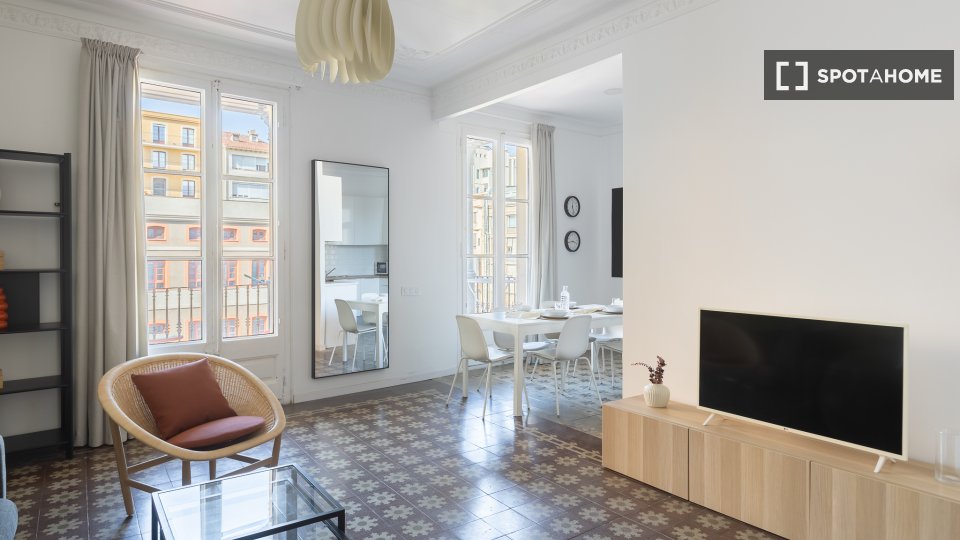 Double room Barcelona, 5 beds, 100m² — photo 12