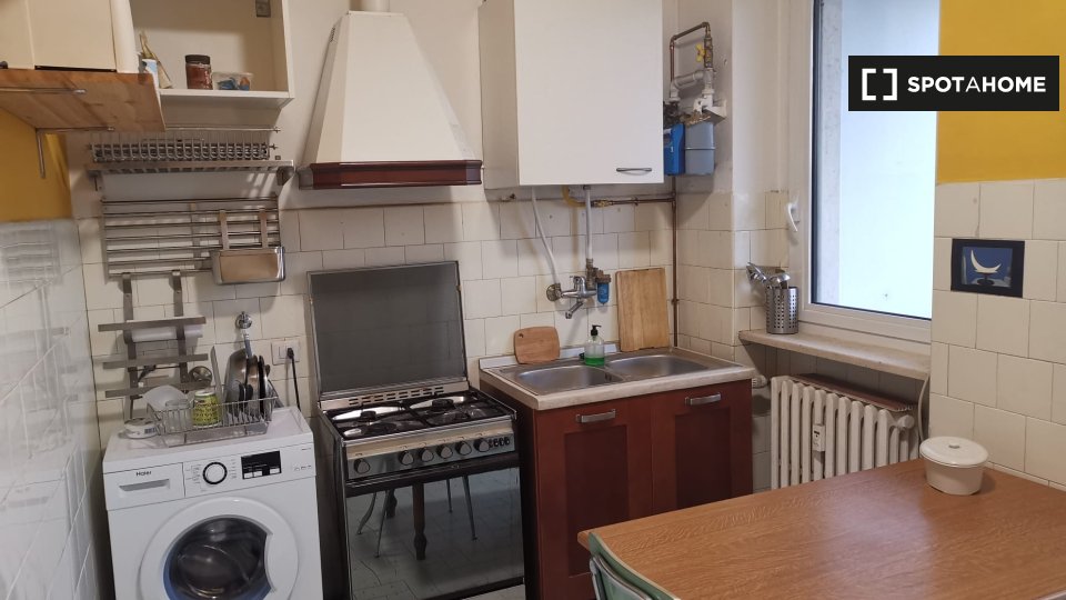 Double room Milan, 2 beds — photo 9