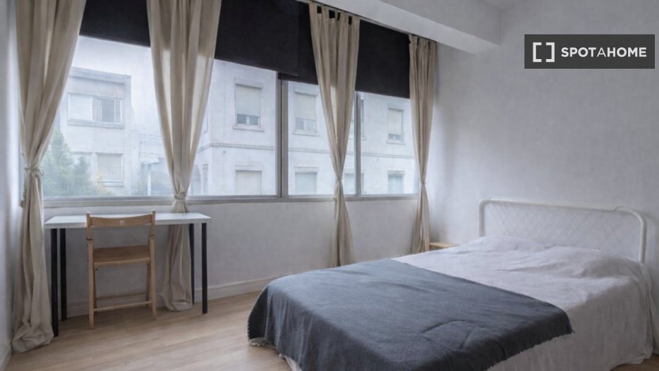 Double room Lisbon, 6 beds, 115m² — photo 29