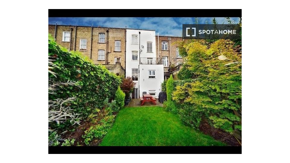 Apartment London, 2 beds, 93m² — photo 17