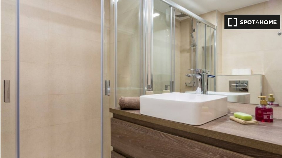 Apartment Madrid, 2 beds, 50m² — photo 13