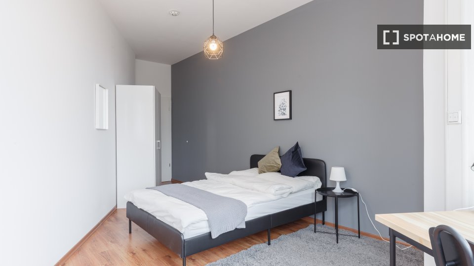 Double room Berlin, 8 beds, 237m² — photo 11