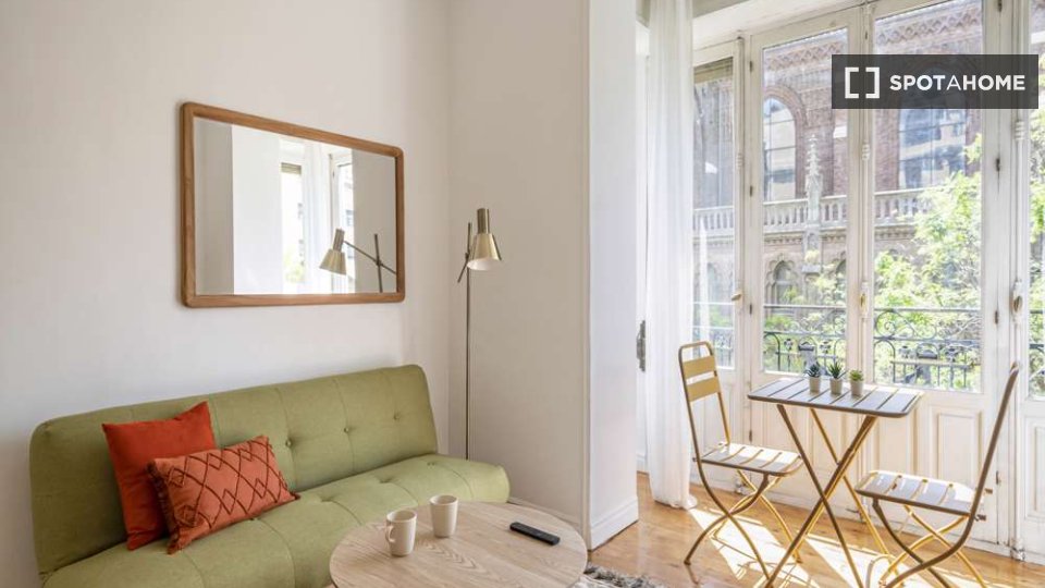 Double room Madrid, 8 beds — photo 3