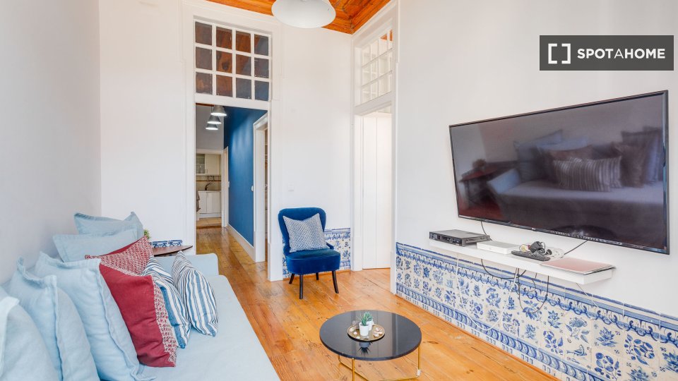 Apartment Lisbon, 2 beds — photo 48