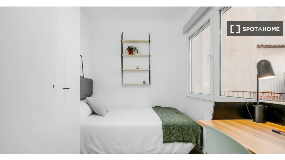 Double room Madrid, 11 beds — photo 34