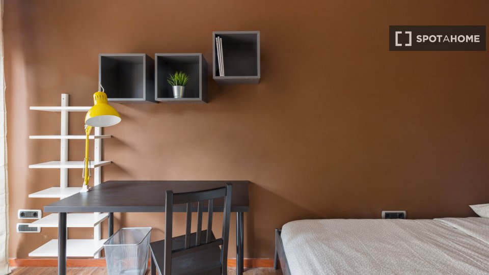 Double room Milan, 6 beds, 141m² — photo 2