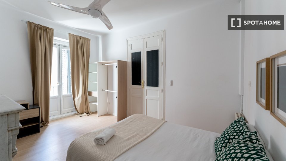 Double room Madrid, 10 beds — photo 69